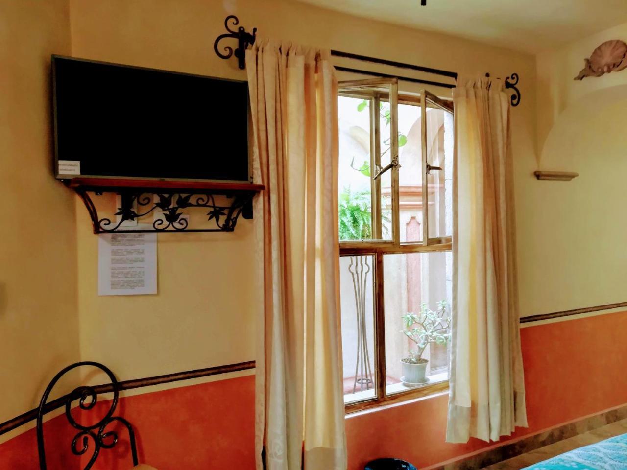 Hotel Posada Maria Bonita Берналь Экстерьер фото
